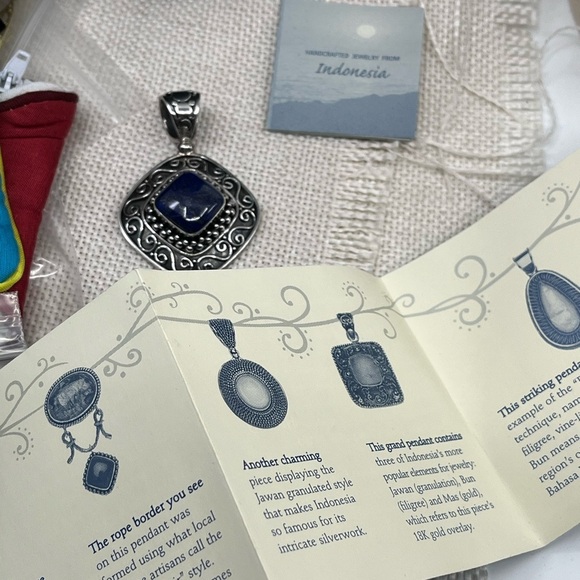 Vintage Sterling Silver 925 Lapis Pendant with Jawan Filigree Design, Indonesia - Picture 11 of 17